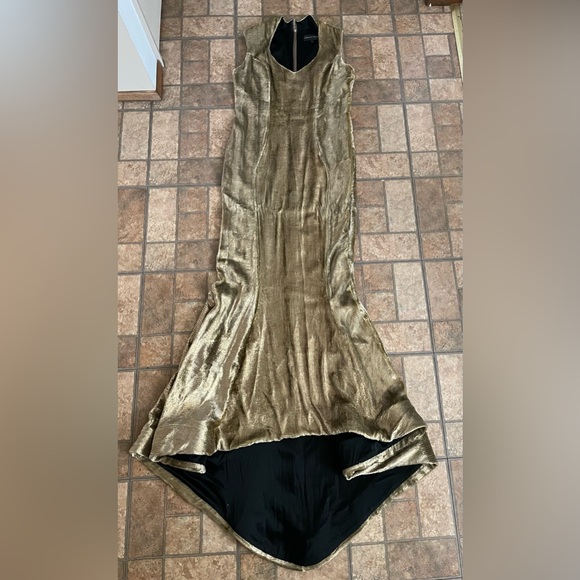 Christian Siriano Dresses & Skirts - christian siriano luxury velvet gold metallic long gown with small train.